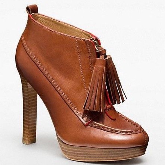 Coach Shoes - Coach Cary Leather Heel Ankle Boots Size 7.5